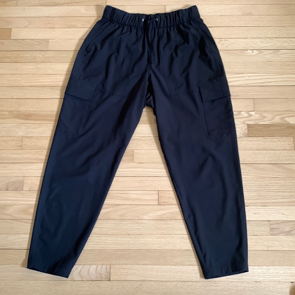 4 For 30$ 🧞‍♀️ Old Navy black stretch lightweight cargo pants small